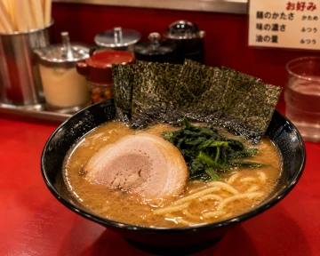 横浜家系ラーメン 駒岡家 のラーメンイメージ画像
